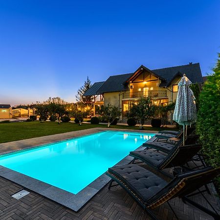 בראשוב Orchard Villa מראה חיצוני תמונה